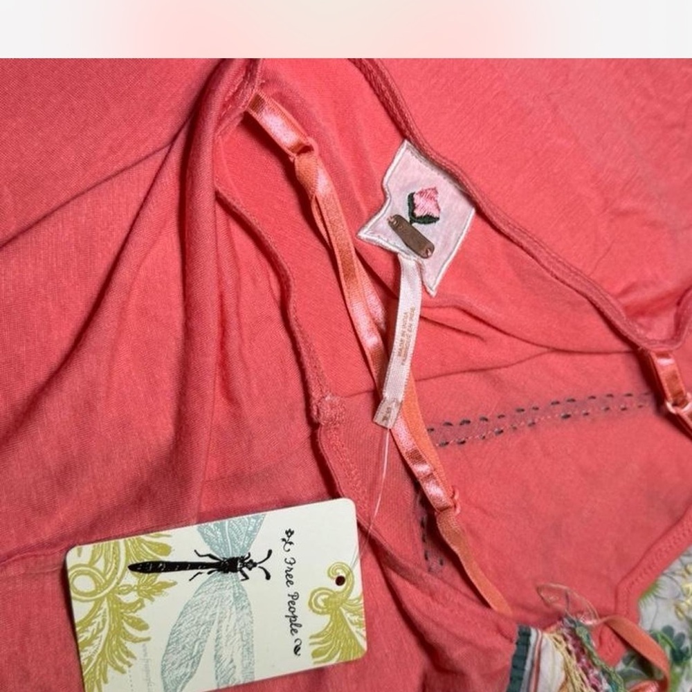 Y2K Free People Coral Tank Top with Floral Detail - Picture 4 of 7